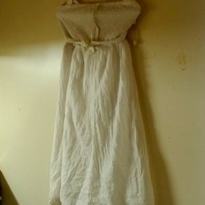 White strapless dress